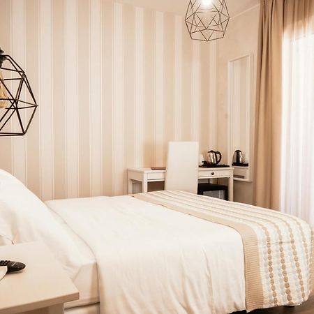 Hotel Blue Marine Lignano Sabbiadoro Buitenkant foto